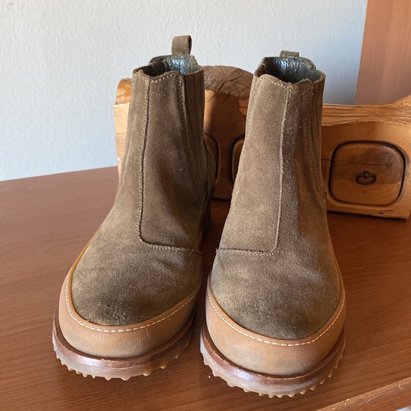 El Naturalista Lux Suede Kenita Land Booties - Picture 6 of 9